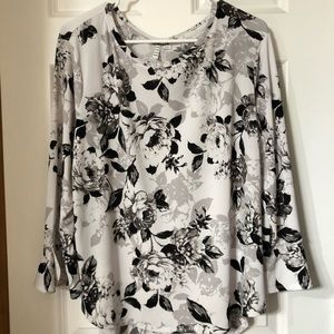 Cute Top. Elle. Size XL.